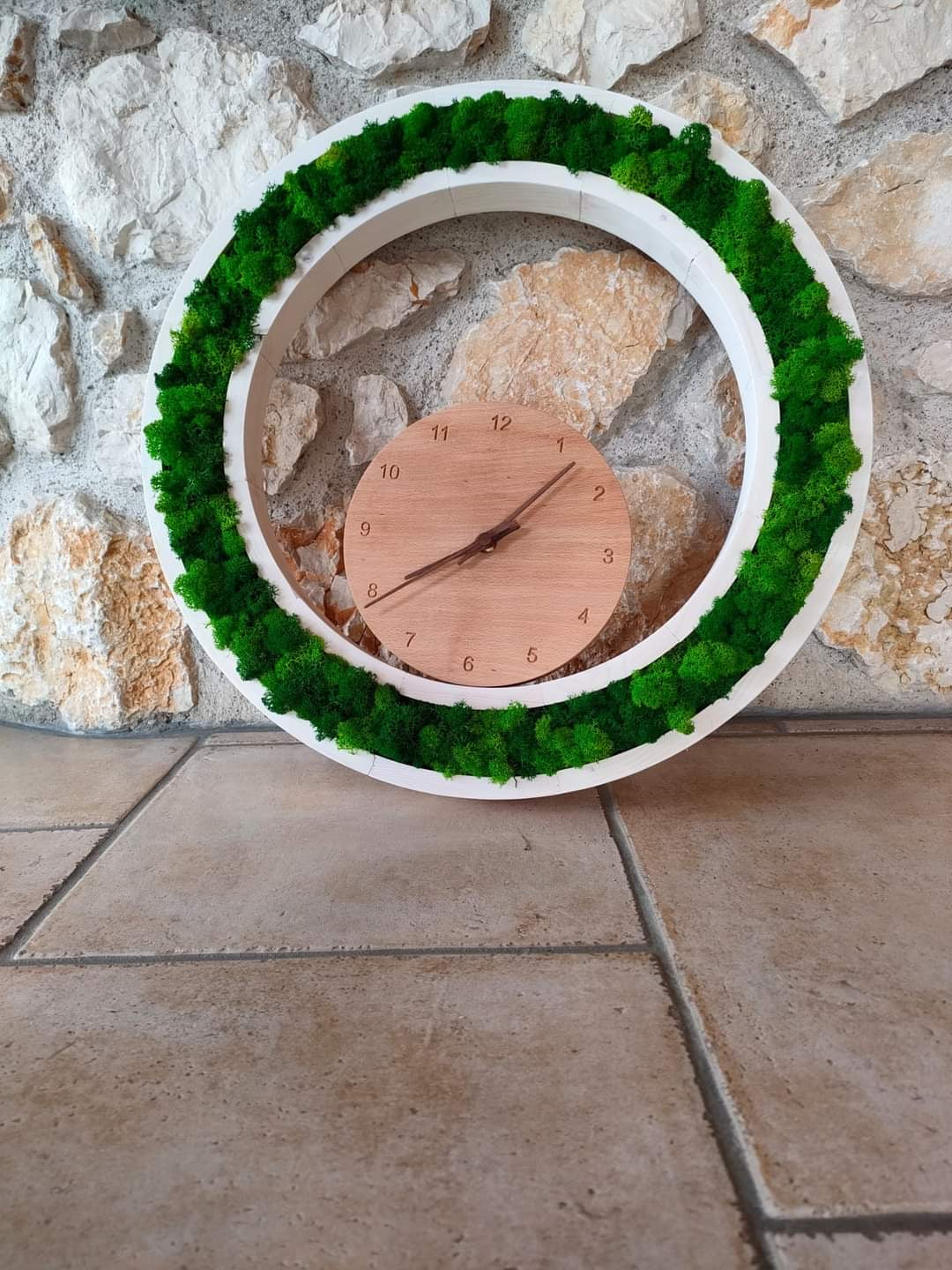 Orologio botanico con licheni stabilizzati